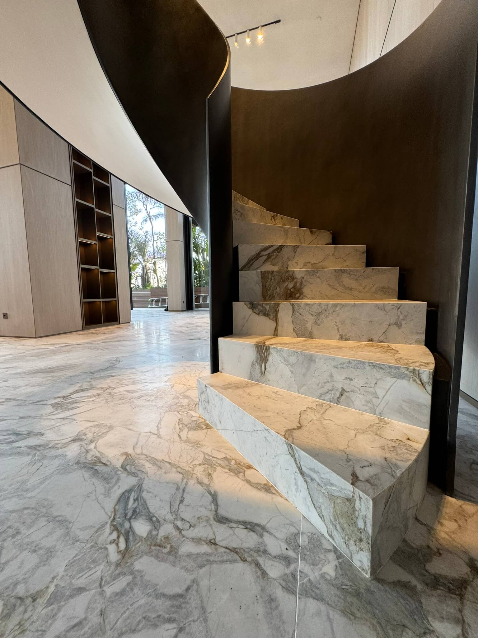 Escada Duso Rosewood - Cidade Matarazzo